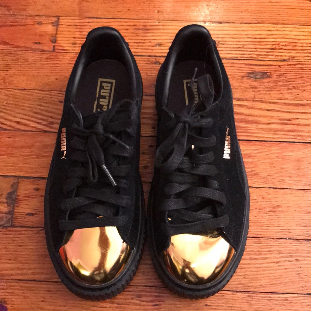 Women's Suede Platform Gold Tip sneakers